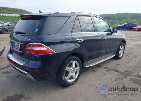 2012 Mercedes-Benz Ml 550 4Matic z USA, uszkodzony, nr VIN 4JGDA7DB4CA043561